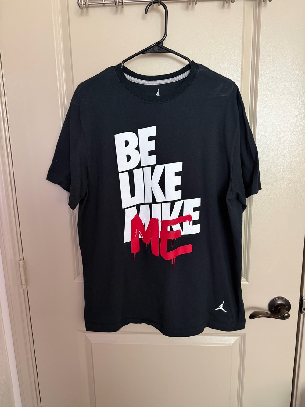 Jordan “Be Like Mike/Me” Graphic Tee – Black XL